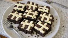 Buchta peřina s tvarohem: vláčný kakaový moučník, který se vždy povede