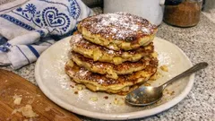 Jablečné lívance ze 2 jablek: rychlé, voňavé a nadýchané z pánve