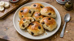 Nadýchané banánové buchty z kynutého těsta: jednoduché domácí pečení