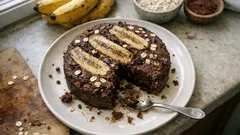 Banánový dort s ovesnými vločkami: vláčný recept, který zachrání přezrálé banány