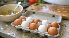 Kam dát vejce v lednici, aby vydržela déle čerstvá