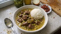 Znojemská omáčka z hovězí plece: poctivá klasika s okurkami krok za krokem