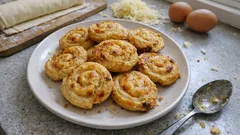 Sýroví šneci z listového těsta: rychlé slané pohoštění, které mizí ze stolu první