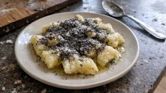 Domácí škubánky s mákem: staročeský recept, který voní máslem