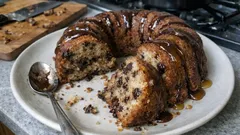 Banánová bábovka s čokoládou a medem: vláčná i druhý den