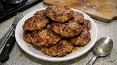 Masové placičky z krkovice: šťavnaté uvnitř, křupavé na povrchu