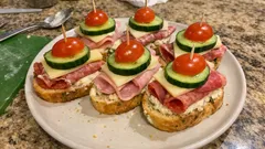 Obložené bylinkové bagetky: křupavé občerstvení z trouby hotové za chvíli