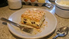 Vláčný švédský koláč s tvarohem a rozinkami, který chutná ještě líp druhý den