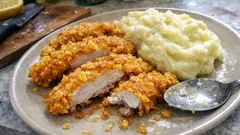 Kuřecí řízečky v kukuřičných lupínkách: křupavý oběd, který zmizí ze stolu raz dva