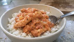 Kuřecí „čína“ na smetaně z jedné pánve: krémová omáčka hotová za chvíli